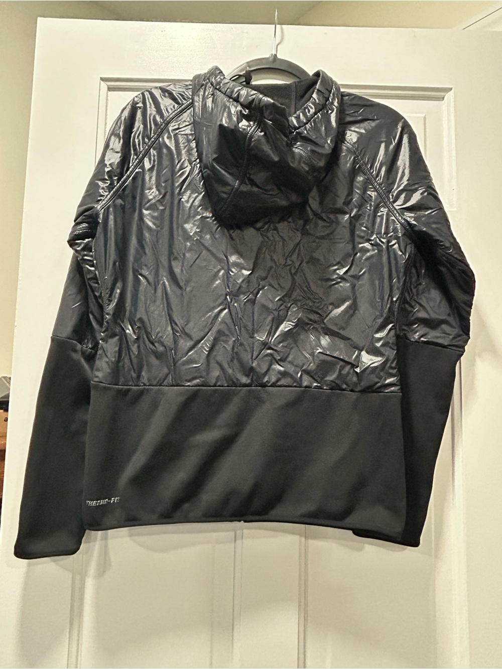 Nike Black Therma-Fit Hooded Jacket with thumb holes  M - Picture 3 of 5